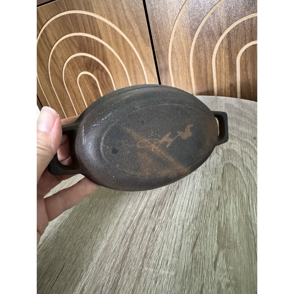 Dolly Parton With Lodge Small Cast Iron Baker